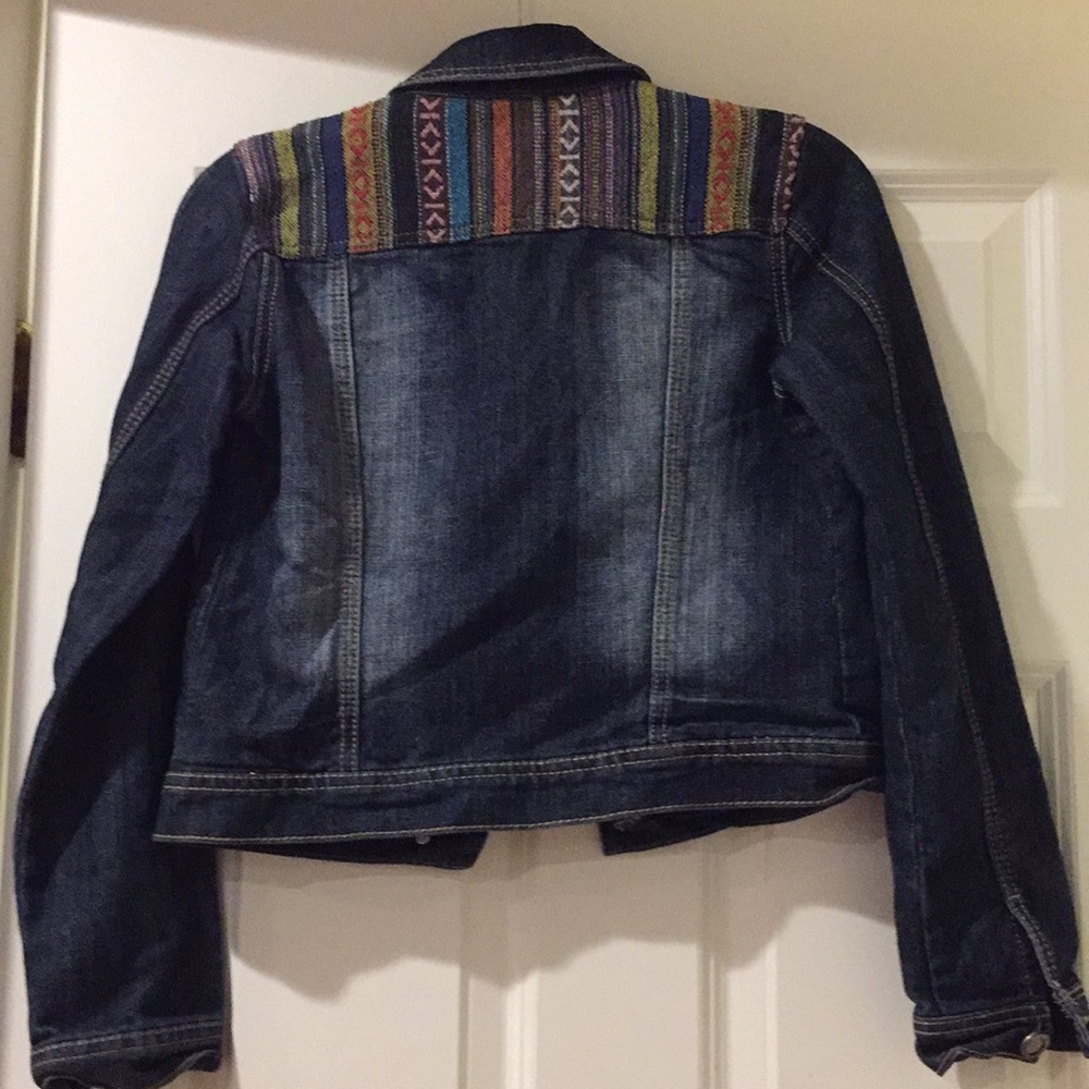Embroidered pattern jean jacket!! - Picture 2 of 6